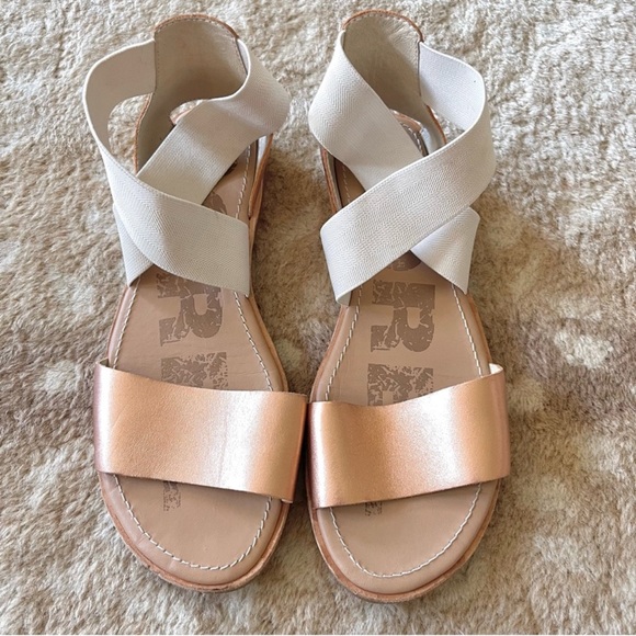 Sorel Ella Leather Rose Gold Sandals Size 8 - Picture 2 of 13